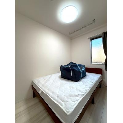 【J’sコート白鷺 202】厚さ25㎝超高密度ポケットコイルマットレス使用！新宿エリアまでアクセス良好！築浅デザイナーズマンション☆【インターネット無料】の物件写真6