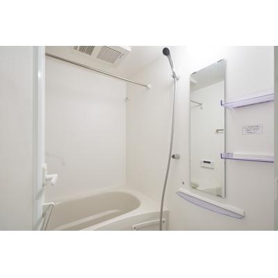 駅から徒歩6分！メゾネット/お洒落な外観＆内装/LEGALAND幡ヶ谷ANNEX 104の物件写真4