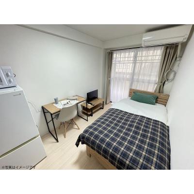 ユニオンマンスリー北越谷２　103　1R・シングル☆【禁煙ルーム】モニター付きインターホン完備！デスクチェア・2ドア冷蔵庫など家具家電付きのお部屋。南越谷・草加・北千住まで電車で１本。の外観画像