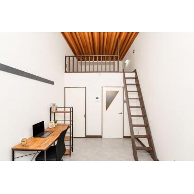 甲府市上石田エリア！家具家電駐車場無料！即日入居！ロフト付きの物件写真2