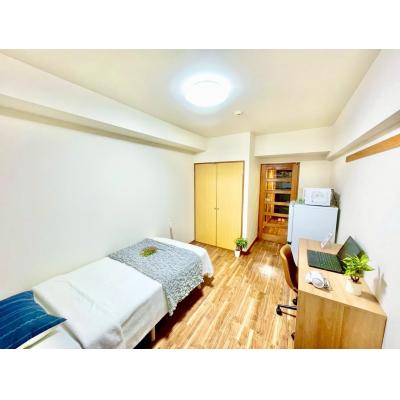 【名古屋市熱田区/金山駅徒歩約6分/角部屋/バストイレ別/洋室7帖/エレベーター/自転車駐輪可能】エトアール金山 ファミマンの外観画像