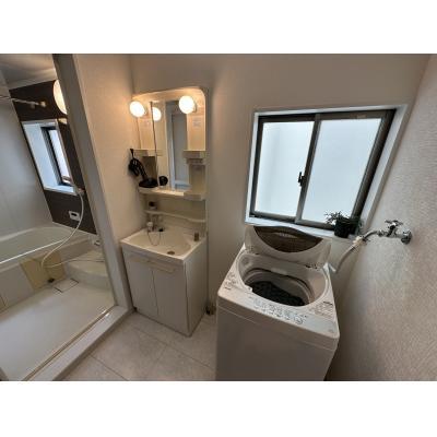 【オレンジマンスリー四日市ガレージハウス】 ♪♪駐車♪令和8年2月～新規OPEN♪♪駐車場ガレージ付き,禁煙ルーム,浴室乾燥機付き,リフォーム済み,ペット飼育応相談♪♪の物件写真4