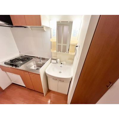 ★SステイEPミッドプレイス堺筋本町【禁煙ルーム・１K・セミダブル ベッド・Wi-Fiレンタル可】★浴室乾燥機・独立洗面化粧台・ウォシュレ ット・ガスキッチン・オートロックなど設備充実★ペット相談可★の物件写真4