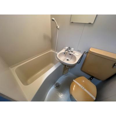 スマイズ伊勢原５　【禁煙🚭】　最上階２面採光☆室内洗濯置場有☆伊勢原駅まで徒歩８分☆人気のＲＣ造の建物☆の物件写真4