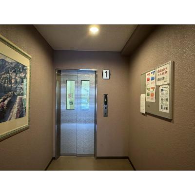 apartment 〒600-8490　京都府京都市下京区立中町508 中川フジカメラビル　5階