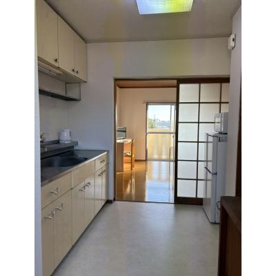 ★費用を抑えたい方必見★最寄駅徒歩6分★24時間スーパーまで車で2分★GM鳥栖2の物件写真3