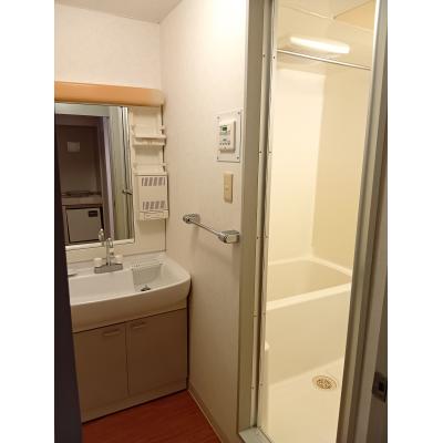 KIT【人気野々市エリア♪】主要道路アクセス良好☆Wi-Fi無料☆駐車場有の物件写真4