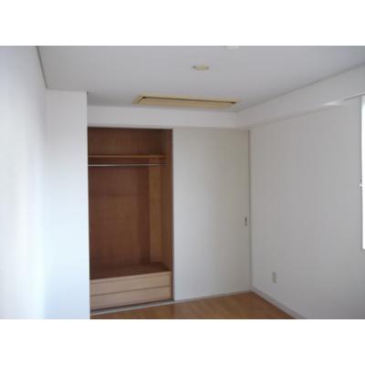 淡路島・洲本ICから車12分　駐車場１台込🚙コンビニ目の前🏪広々１LDK✨Wifi無料👍スマートTV【M065】の物件写真3