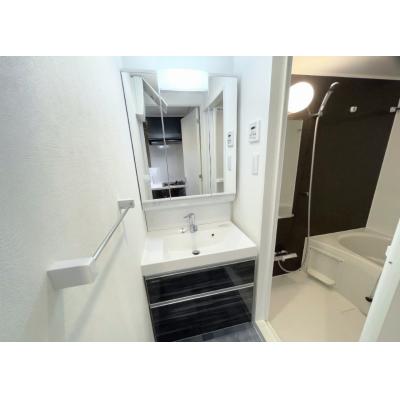 ★SステイWE京都梅小路京都西【禁煙ルーム・１K・Wi-Fi無料・セミダブルベッド】★独立洗面化粧台・ウォシュレット・浴室乾燥機など設備充実★ペット可★の物件写真5