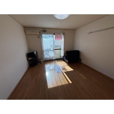 【3/15〜入居可】ガス乾燥機＆広々洋室！薩摩川内市の快適拠点『ベルデュール』の物件写真2