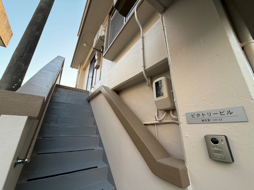 グッドステイ沖縄市諸見里ビクトリーランド◇『駐車場付・3LDKメゾネット・140㎡・フォースベッド・ダーツ・麻雀卓』【デラックス】の物件写真2