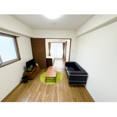 Sマンスリーいよ立花駅前（8-2）【築浅・プレミアム・駐車場確保・浴室乾燥機・ネット無料・立花駅徒歩2分・スーパー隣接】の物件写真1