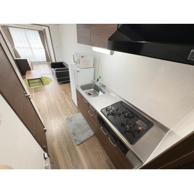 Sマンスリーいよ立花駅前（8-2）【築浅・プレミアム・駐車場確保・浴室乾燥機・ネット無料・立花駅徒歩2分・スーパー隣接】の物件写真3