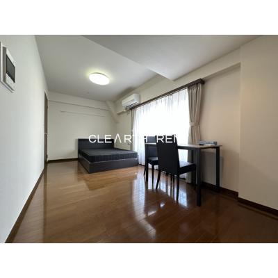 【TM新宿パークサイド/DXA】広々31.3平米のデラックスタイプ・西新宿五丁目駅徒歩1分・Wi-Fi無制限無料・テレワークにも♪の物件写真2