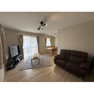 メゾン・ブランシェ　C-1（希少！２階建てファミリータイプ・駐車場１台付き）の物件写真2