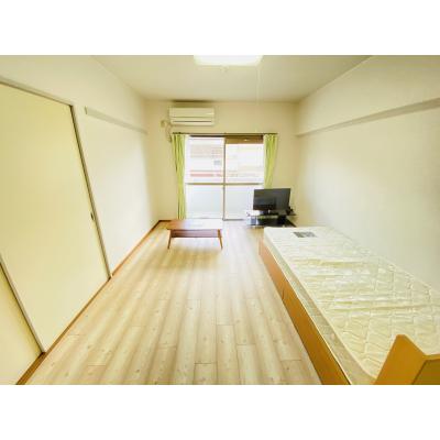 Ｓマンスリー南斎院（2-2）【駐車場確保・ネット無料・30平米・宅配BOX有】の物件写真1