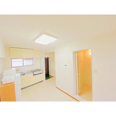 Ｓマンスリー南斎院（2-2）【駐車場確保・ネット無料・30平米・宅配BOX有】の物件写真3