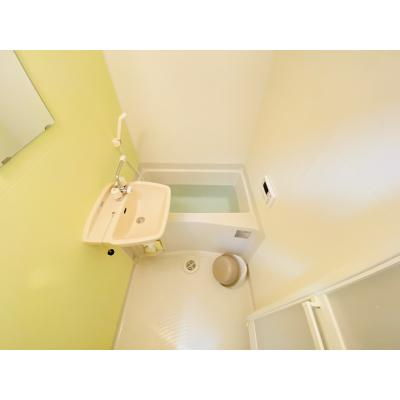 Sマンスリー松山市駅東（6-3）【ネット無料・築浅・オートロック・近隣コインパーキング多数】の物件写真4