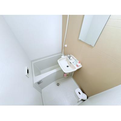 Sマンスリー松山市駅東（7-2）【ネット無料・築浅・オートロック・近隣コインパーキング多数】の物件写真4