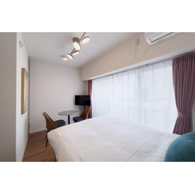 人気の新宿エリア/コンビニ徒歩3分/ホテルライクな上質インテリアの物件写真1