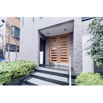 人気の新宿エリア/コンビニ徒歩3分/ホテルライクな上質インテリアの物件写真6