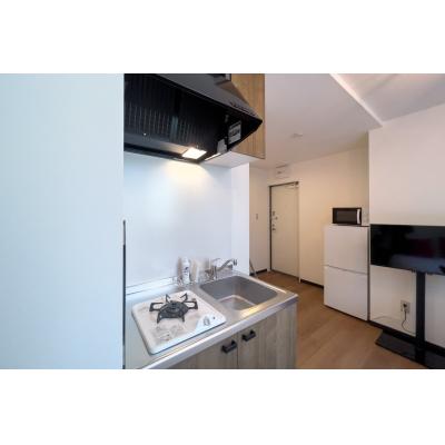 最寄り駅から徒歩6分/嬉しい家具・家電付き/エレガントハウス 103の物件写真3