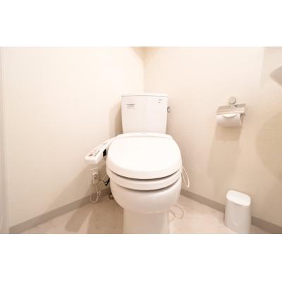 スーパー徒歩1分/大きな窓がある明るいお部屋/の物件写真5