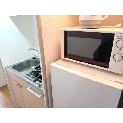 KIT【駐車場有♪】防犯カメラ付☆バストイレ別☆宅配BOXの物件写真2