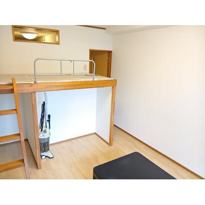 KIT【福井駅徒歩8分♪】オートロック☆家具家電完備☆駐車場有の内観画像