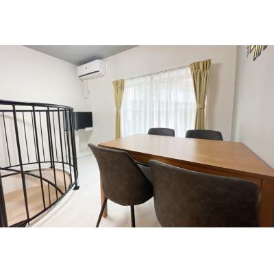 サンシャイン池袋も徒歩圏内/広々メゾネットタイプ/家具・家電完備/ラルーナ東池袋 201の物件写真2