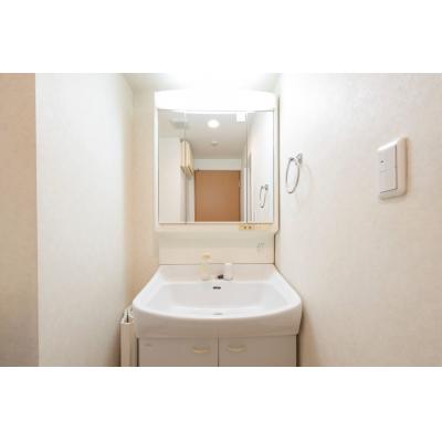 江戸川橋徒歩4分！神楽坂近く/最大4名/家具・家電完備/DeLCCS山吹神楽坂III 701の物件写真5