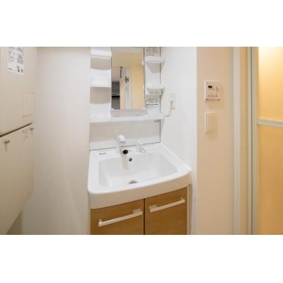 新宿駅まで乗り換えなし/初台駅から徒歩9分/最大4名/MAT　SHIBUYAHONMACHI 404の物件写真5