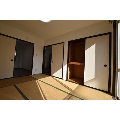 ハイタウンヤマグチ（3DK）の物件写真2