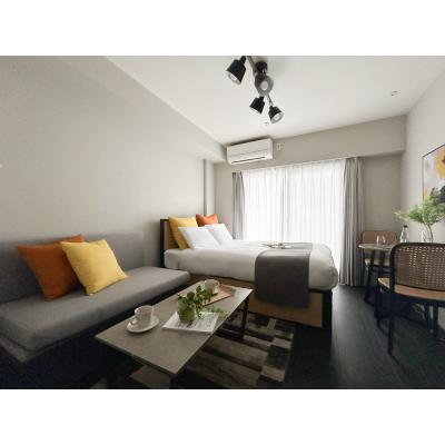 中野駅から徒歩10分/新宿駅まで電車5分/2024年築/家具家電付き/PREAS中野新井 402の物件写真1