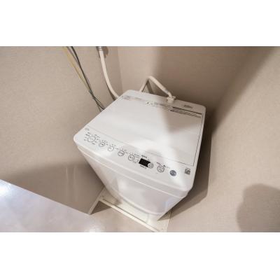 幡ヶ谷から徒歩5分！駅周辺も買い物場所充実♪/エレベーター付きのシンプルなお部屋/コスモリード幡ヶ谷 305の物件写真6