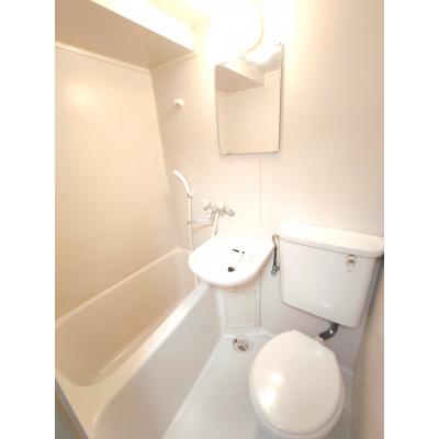 【J’sマンスリー井荻 203】厚さ20㎝高密度ポケットコイルマットレス使用！最寄り駅徒歩1分！西部新宿駅まで約24分！☆駅近で閑静な住宅☆【インターネット無料】の物件写真3