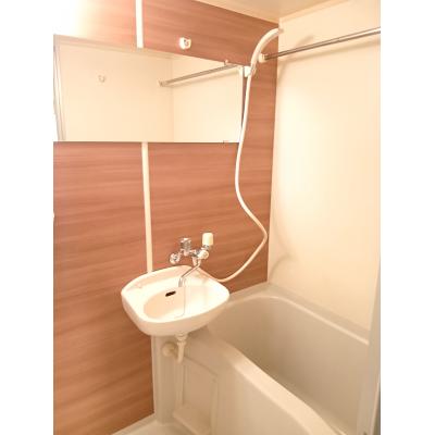 KIT【兼六園徒歩8分♪】Wi-Fi無料☆バストイレ別☆駐車場有の物件写真3