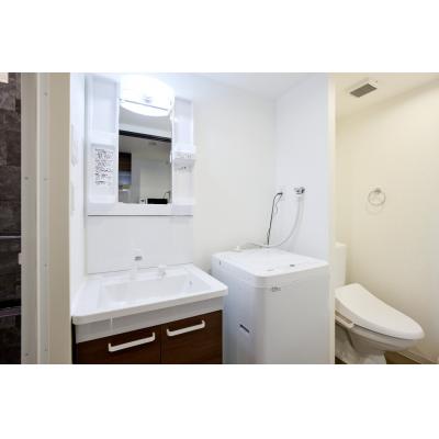 人気の池袋駅から徒歩11分！/周辺環境も充実/メゾンハイウェイ池袋 201の物件写真5