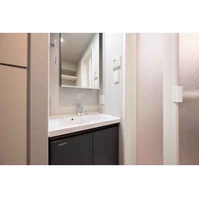 要町駅から徒歩6分/池袋までのアクセス抜群/光あふれるおしゃれ空間/家具家電完備/ルネサンスコート池袋WESTII 202の物件写真5