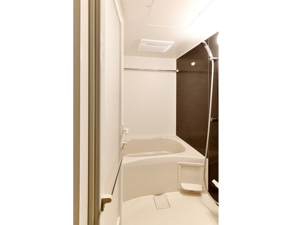 マンスリーリブマックス横浜・高島町駅前WESTレジデンス■『禁煙ルーム・1LDK・37平米』【ドラム式洗濯機・追い焚き機能】≪プレミアムシリーズ≫の物件写真5