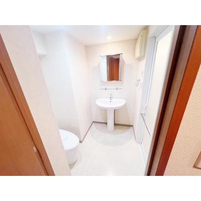 OneLife横浜中央【★オートロック・バストイレ別・独立洗面台・浴室乾燥機付き】の物件写真6