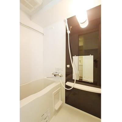 OneLife横浜メディオ【★駅近・独立洗面台・浴室乾燥機付】の物件写真4