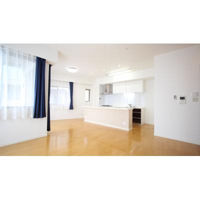 レジュールアッシュ福島　Kタイプ　【ネット無料、テレワーク・リモートワーク充実した環境完備！】の物件写真1