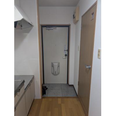 apartment 〒421-0114　静岡県静岡市駿河区桃園町8-5