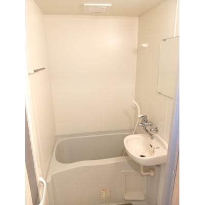 KIT【白山IC車4分♪】Wi-Fi無料☆バストイレ別☆駐車場有の物件写真3