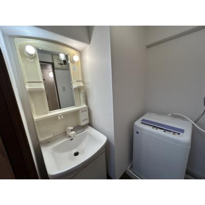 中心部まで徒歩7分　オートロック対応　　♦RAKUDA宮崎駅前2♦駐車場無♦の物件写真4