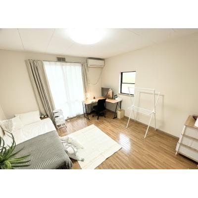 コスパだけじゃない“快適さ重視”マンスリータウン【映画館🎬や飲食店🍔が入っているけやきウォーク前橋🛍️✨まで徒歩１０分♬】【Wi-Fi無料📶】前橋文京町B101の物件写真1