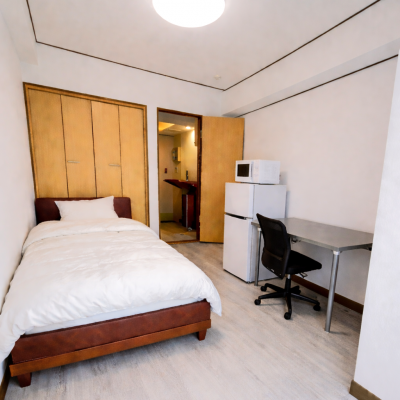 【J’sマンスリー東府中 302】即入居可🌟厚さ20㎝超高密度ポケットコイルマットレス使用！駅徒歩5分、新宿駅まで乗換無し！アクセス良好☆【インターネット無料】の物件写真1