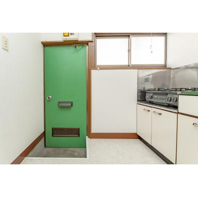 駅徒歩圏内！家具家電付！駐車場付！TM221　102号室の物件写真4