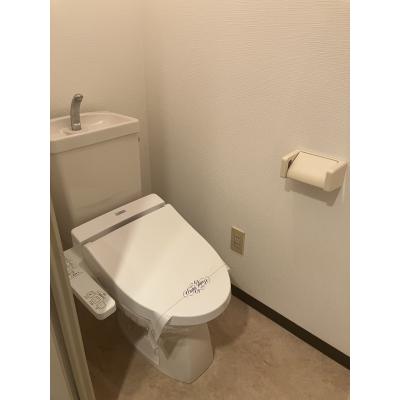 JR草津駅徒歩圏内！家具家電付き！駐車場応相談！TM166　302号室の物件写真2